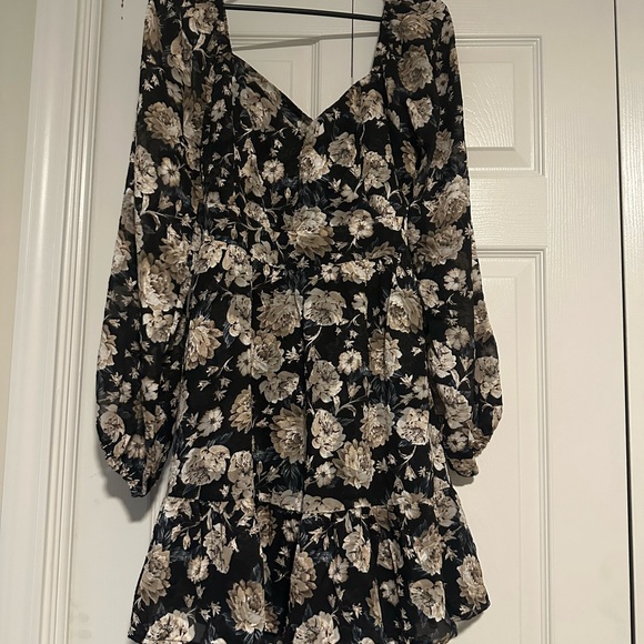 Altar'd State Dresses & Skirts - Altar'd State Black and White Ruffled Tiered Sundress